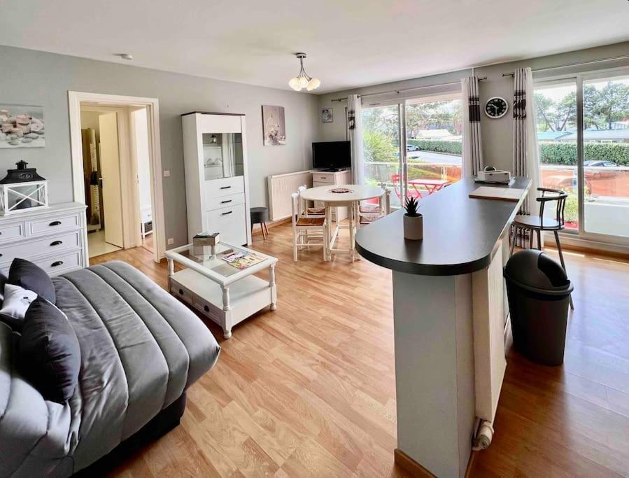 Appartement Sur Le Port. Grandcamp-Maisy Exteriör bild