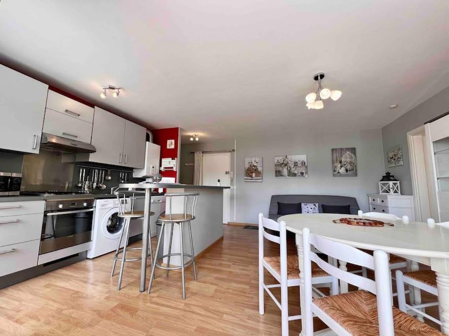 Appartement Sur Le Port. Grandcamp-Maisy Exteriör bild